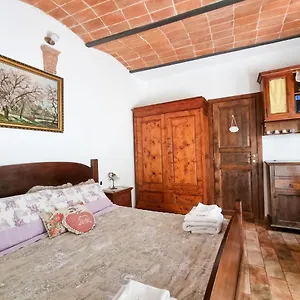 Lovely Nest Near Center Apartamento